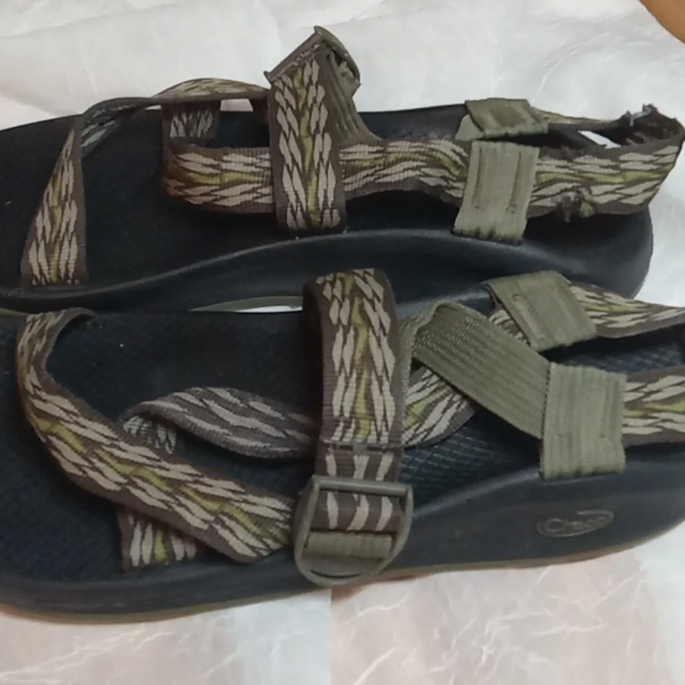 Chaco men's size 11 sandal